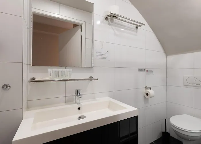 Midtown Triple Hotel 3*