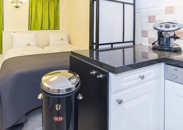 Hotell Midtown Triple 3*