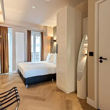 Otel Midtown Triple Amsterdam
