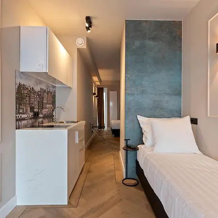 Hotel Midtown Triple